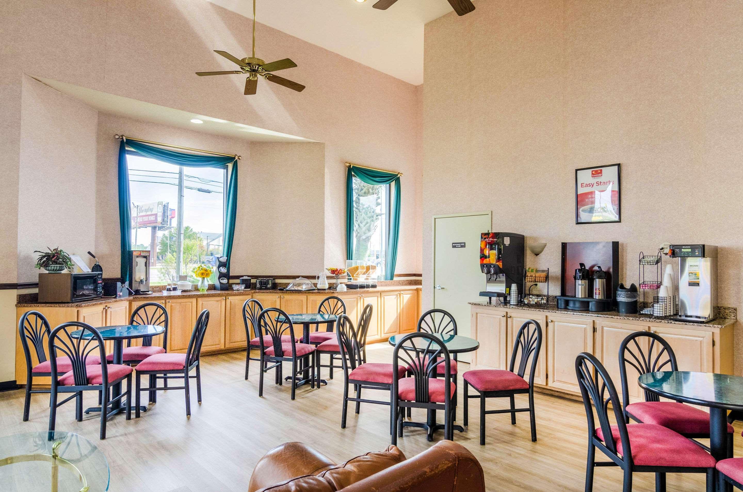 Econo Lodge Inn & Suites Gulfport Eksteriør billede