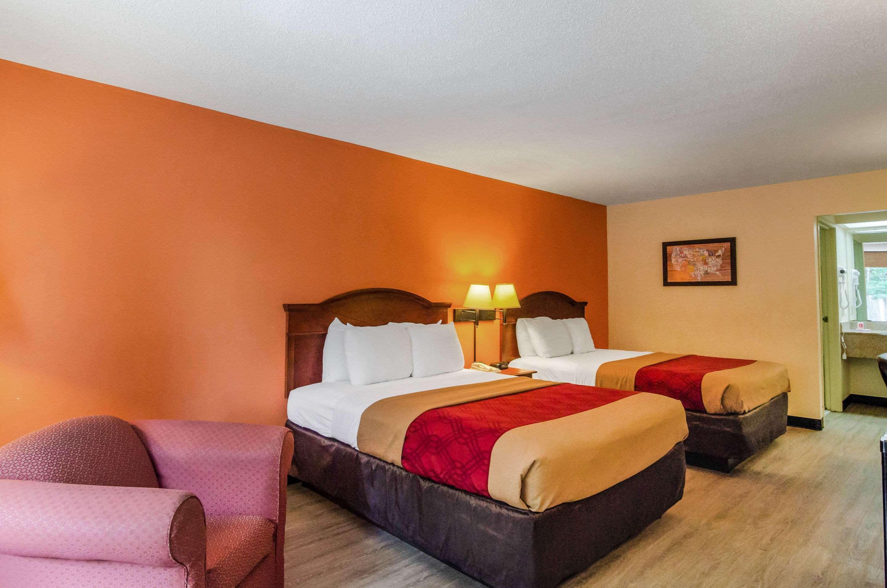 Econo Lodge Inn & Suites Gulfport Eksteriør billede