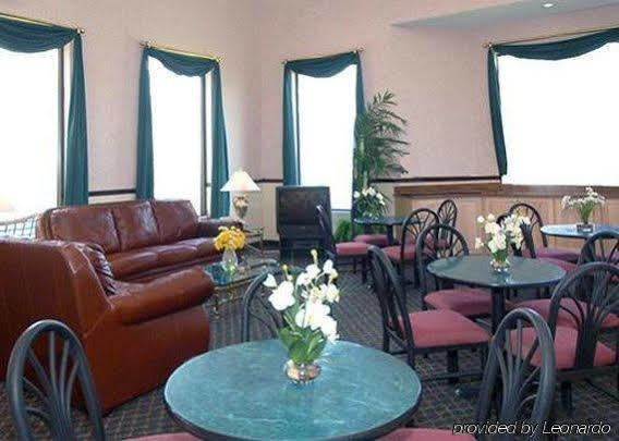 Econo Lodge Inn & Suites Gulfport Eksteriør billede
